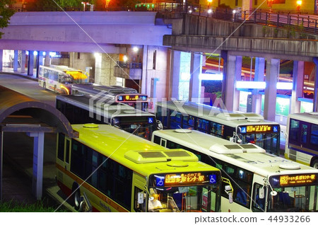 Tama Center Station Bus Terminal at night Tama Center Station Bus Terminal at night 44933266