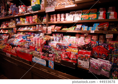 夫妻糖果店 44933678