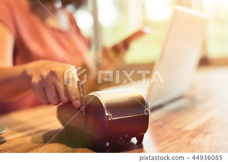 payment of credit card 44936085