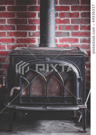 一個壁爐 44936337