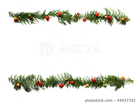 Christmas ornaments of cypress leaves and marshmallows and bear bamboo fruits Christmas ornaments of cypress leaves and marshmallows and bear bamboo fruits 44937391