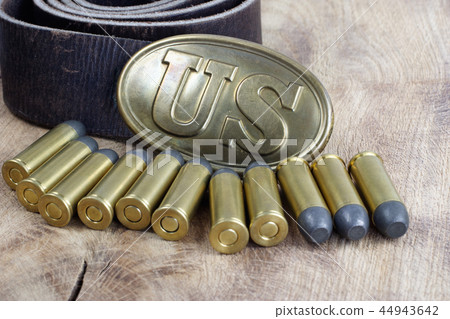 US Army Belt Buckle with revolver cartridges US Army Belt Buckle with revolver cartridges 44943642