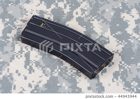 US ARMY M-16 rifle magazine with cartridges  44943944