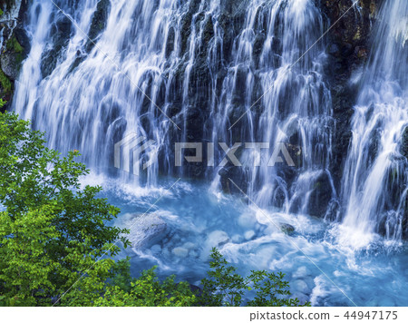White mustache waterfall (Hokkaido) 44947175