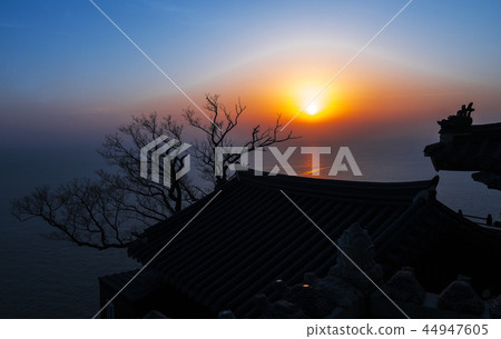 New Year's Sunrise Spot Yeosu Fyeolmite Sunrise New Year's Sunrise Spot Yeosu Fyeolmite Sunrise 44947605
