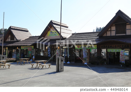 Road Station Furusato Toyota (Nagano Prefecture) 44948014
