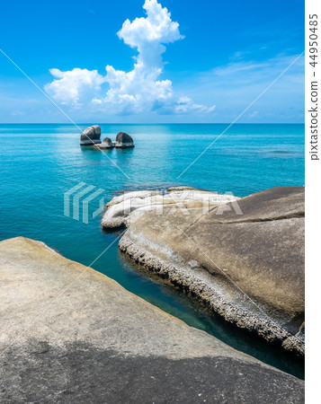 Rocky beach, seascape view, Samui island, Thailand 44950485