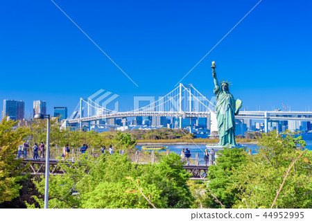 自由女神像在東京Odaiba海灘公園 44952995