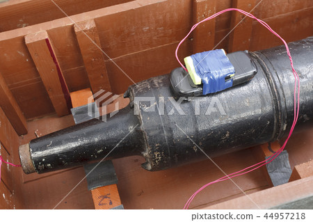 IED improvised explosive device 44957218