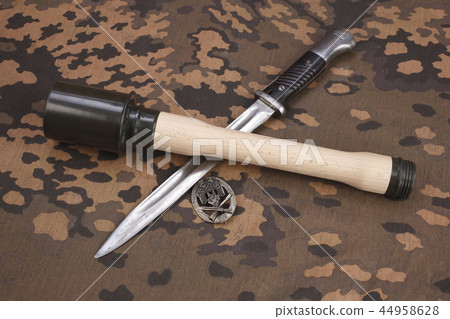 General Assault Badge - german nazi award General Assault Badge - german nazi award 44958628