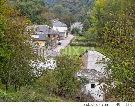 Camino de Santiago Street - Las Herrerias 44961138