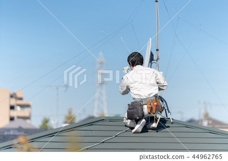 Antenna construction 44962765