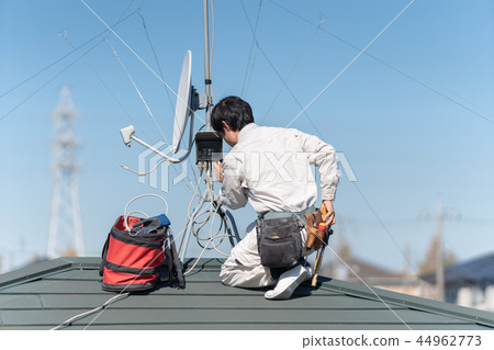 Antenna construction 44962773
