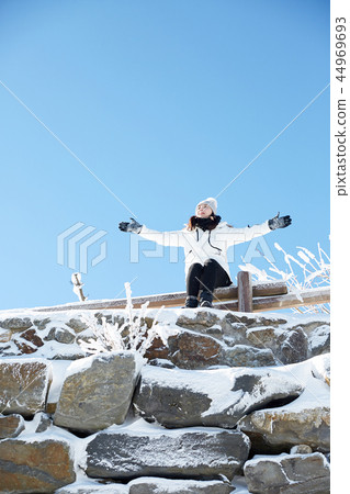 Woman, winter, snow, Mt. 44969693
