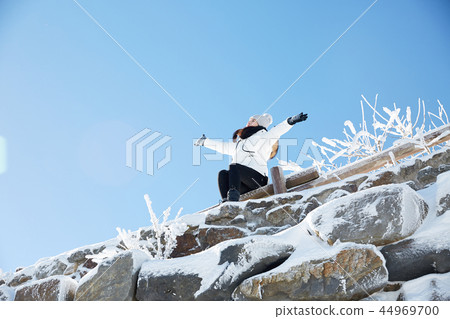 Woman, winter, snow, Mt. 44969700
