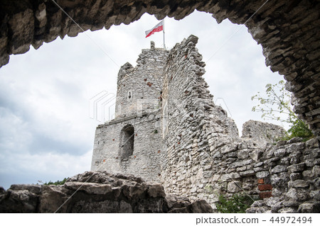 ruins of medieval Ogrodzieniec castle, Poland 44972494