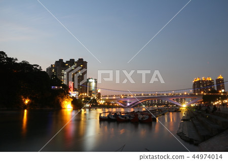 台灣新北市碧潭觀光景點 44974014