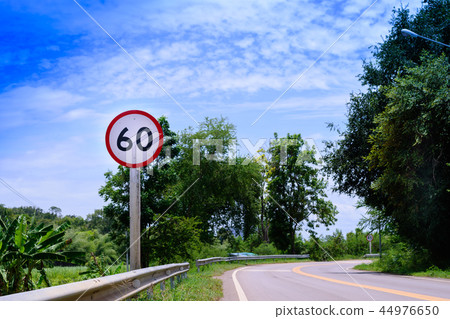 Speed Limited (60km/ h) warning sign 44976650