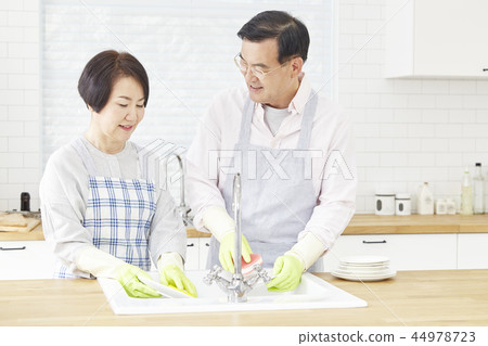 洗碗,廚房,情侶 洗碗,廚房,情侶 44978723