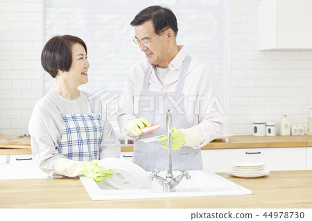 洗碗,廚房,情侶 洗碗,廚房,情侶 44978730