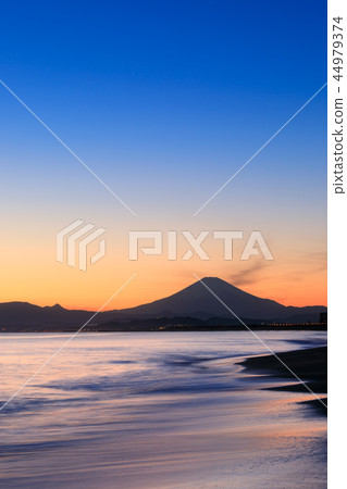 Evening view Fuji of Kanagawa _ Shonan 44979374