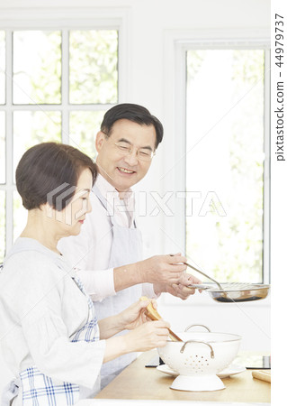 烹飪,廚房,情侶 烹飪,廚房,情侶 44979737