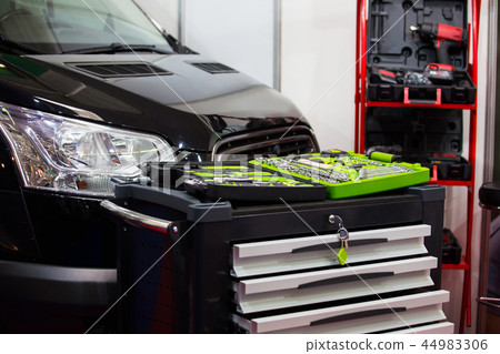 Tools box next to the minivan 44983306