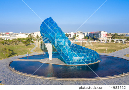 高跟鞋教堂 台灣 嘉義 布袋 ChiaYi Taiwan high-heeled church 高跟鞋教堂 台灣 嘉義 布袋 ChiaYi Taiwan high-heeled church 44983512