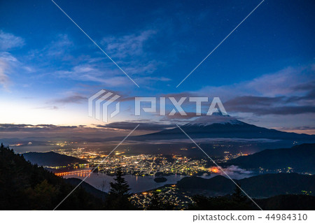 “絕妙的景色”富士山,黎明“山梨” “絕妙的景色”富士山,黎明“山梨” 44984310