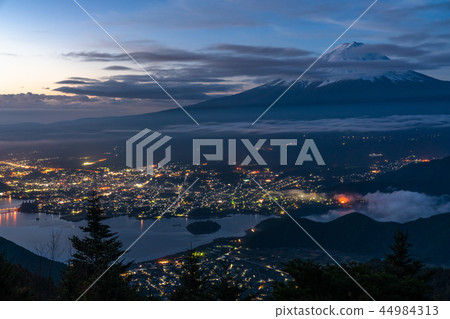 “絕妙的景色”富士山,黎明“山梨” “絕妙的景色”富士山,黎明“山梨” 44984313