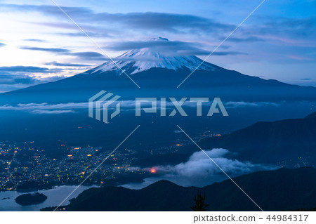"Superb view" Mt. Fuji, dawn "Yamanashi" "Superb view" Mt. Fuji, dawn "Yamanashi" 44984317