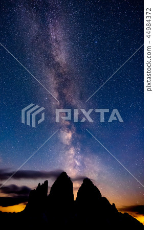 Mliky way over the Tre Cime, Dolomites, Italy 44984372