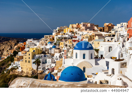 Picturesque view of traditional cycladic Santorini 44984947