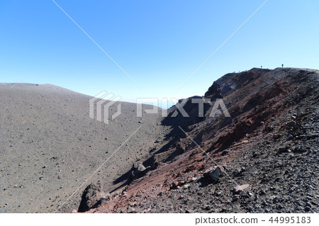 秋天的Asama山上色了葉子季節 44995183