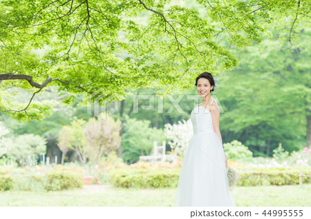 Garden wedding image shot Garden wedding image shot 44995555