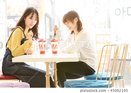 Korea Women's Journey Suites 45002193