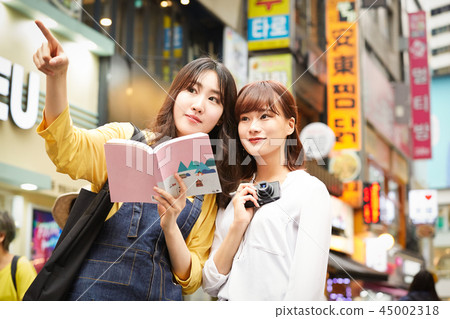 Korea Women's Journey City Walk 45002318