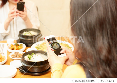 韓國女孩旅行韓國食品 45002323