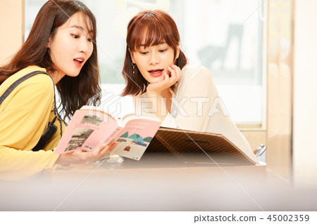 Korean girl travel Korean food 45002359
