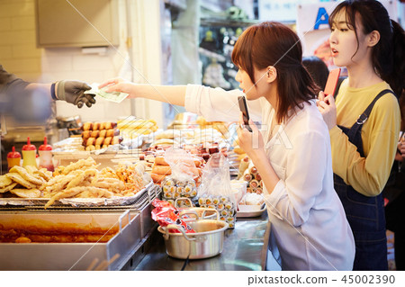 Korea Women's Traveling Street Food Korea Women's Traveling Street Food 45002390