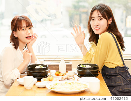 Korean girl travel Korean food 45002413