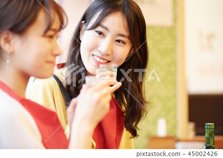 韓國女孩旅行韓國食品 韓國女孩旅行韓國食品 45002426