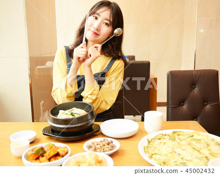 韓國女孩旅行韓國食品 45002432