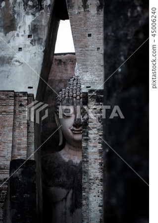 wat si chum temple Sukhothai Historical Park 45006240