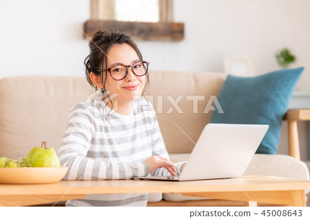 A young lady (personal computer) 45008643