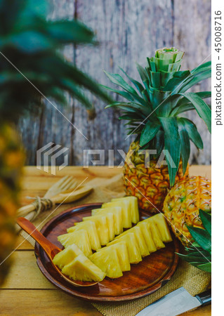 pineapple pineapple 45008716