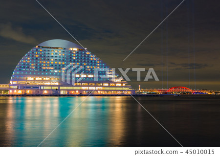 Beautiful and modern structure port of kobe city. 45010015