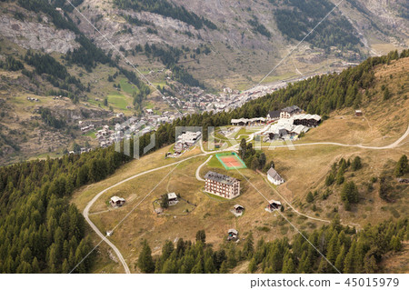 Zermatt village in a deep valley, Switzerland 45015979
