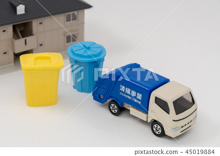 Garbage collection image Garbage collection image 45019884