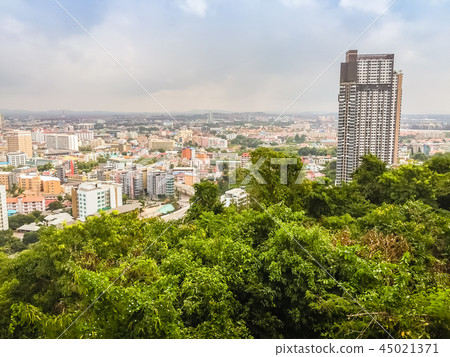 The new highrise buildings obscured the beautiful 45021371